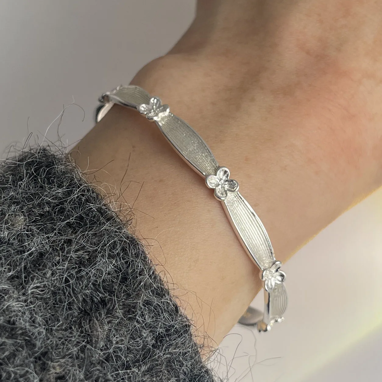 925 فضة أساور للنساء الرجال سلسلة اكسسوارات الاتجاه زهرة شكل قلادة مجوهرات الحفلات هدية