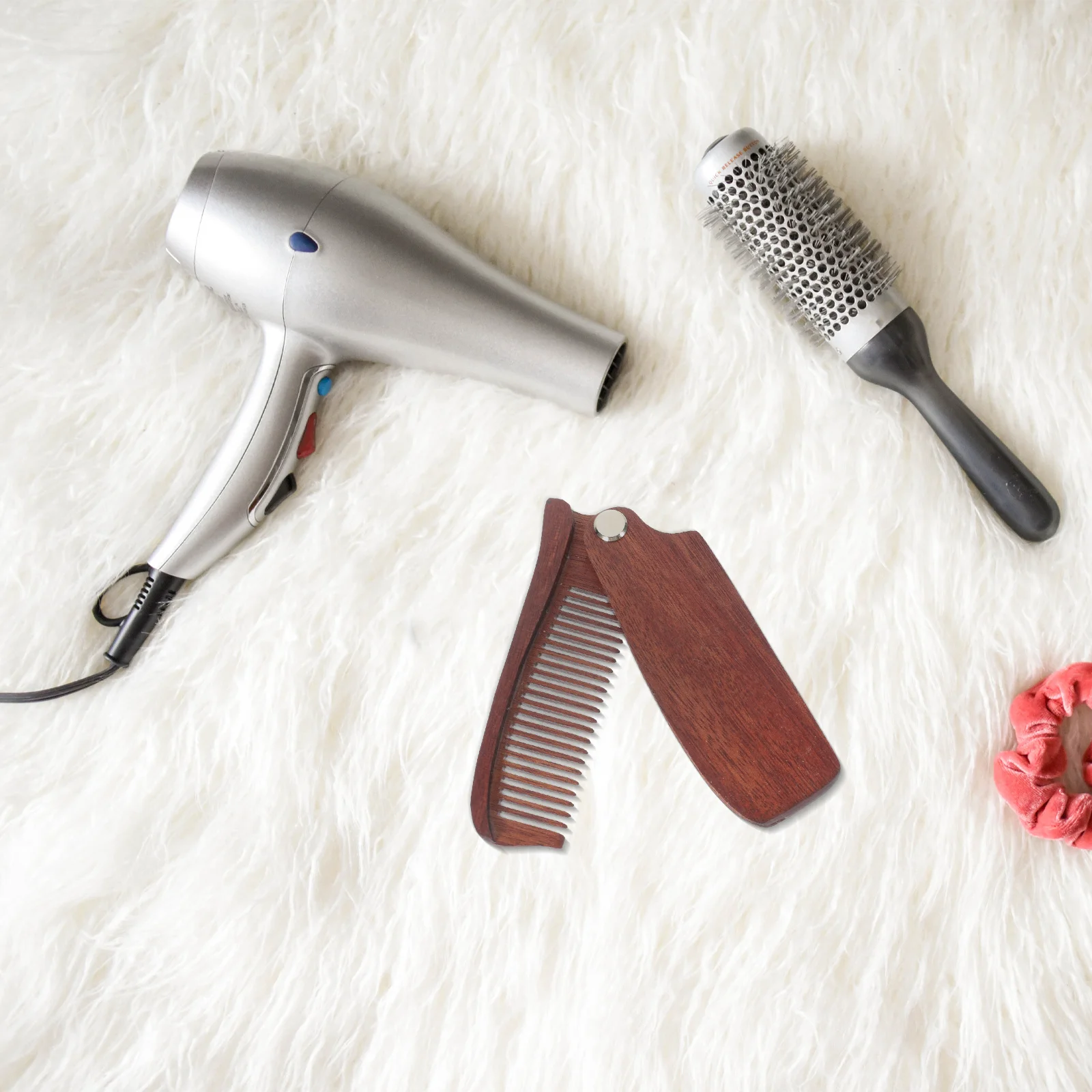 

Foldable Sandalwood Comb Brown Natural Wood Smooth Surface Anti-Static Massage Hair Comb for Men Women Outdoor PU