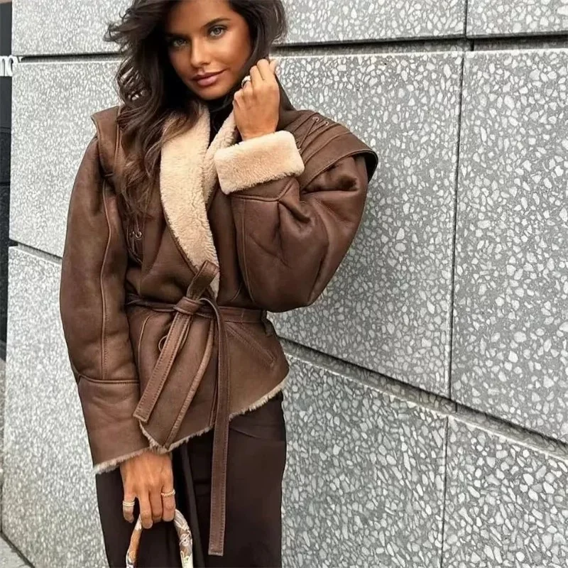 Jaet in pelliccia di agnello scamosciata Faionable con cintura Autunno Nuovo abbigliamento da donna Street Sle Fibra di poliestere Cappotto lungo caldo Sve ort