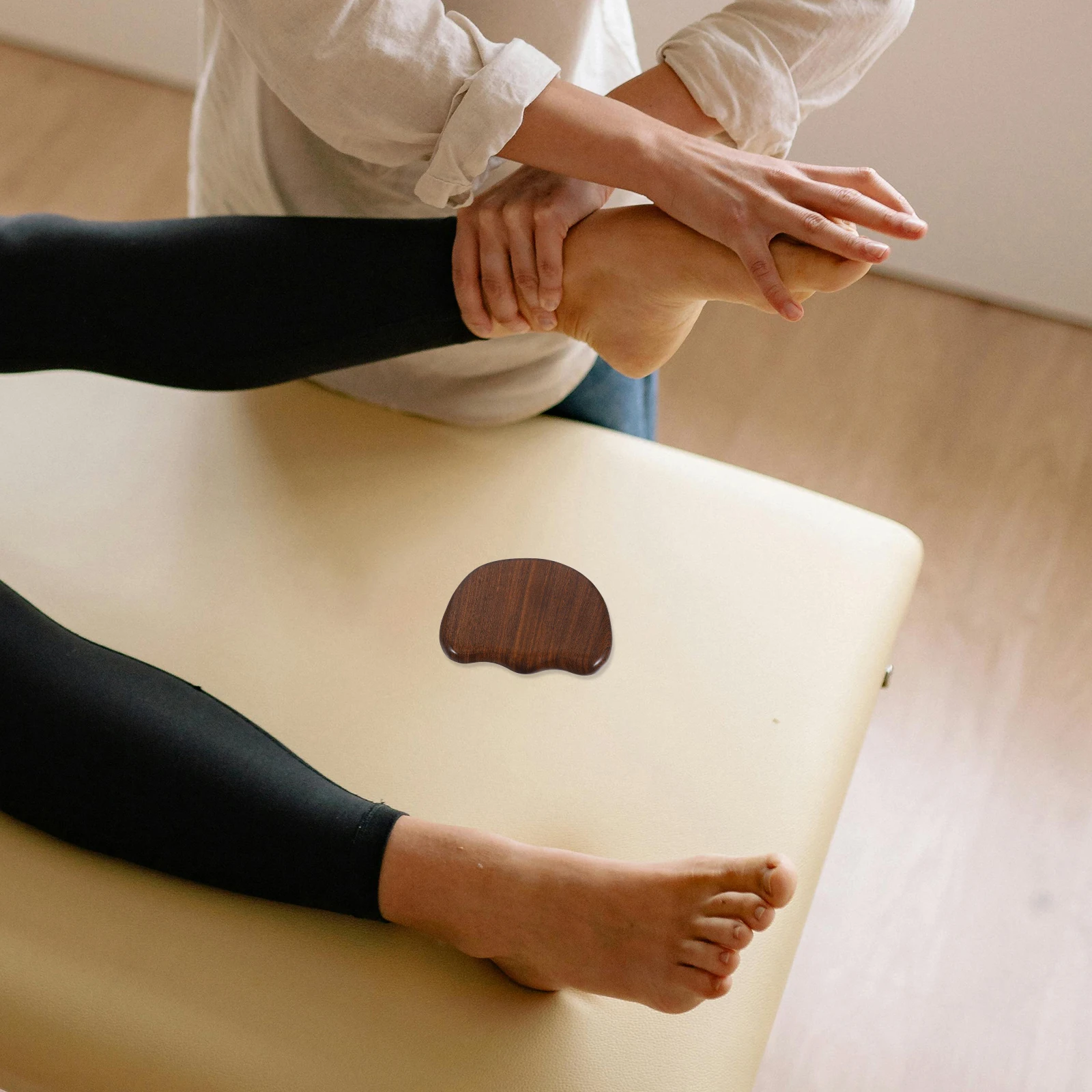 

Portable Black Gold Sandalwood Guasha Board for Face Neck Massage Body Scraper Wooden Massager Multi Functional