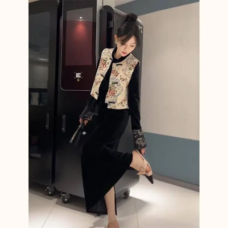 New Chinese Sle National Faion Buttoned Vest Jaet And Dr Two-Piece Set Women's Casual Print Long Sve Winter Outfit