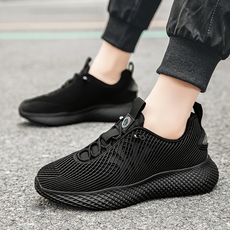 Sapatos esportivos masculinos clássicos legais de cano baixo elegantes respiráveis tênis de corrida casuais de tamanho grande