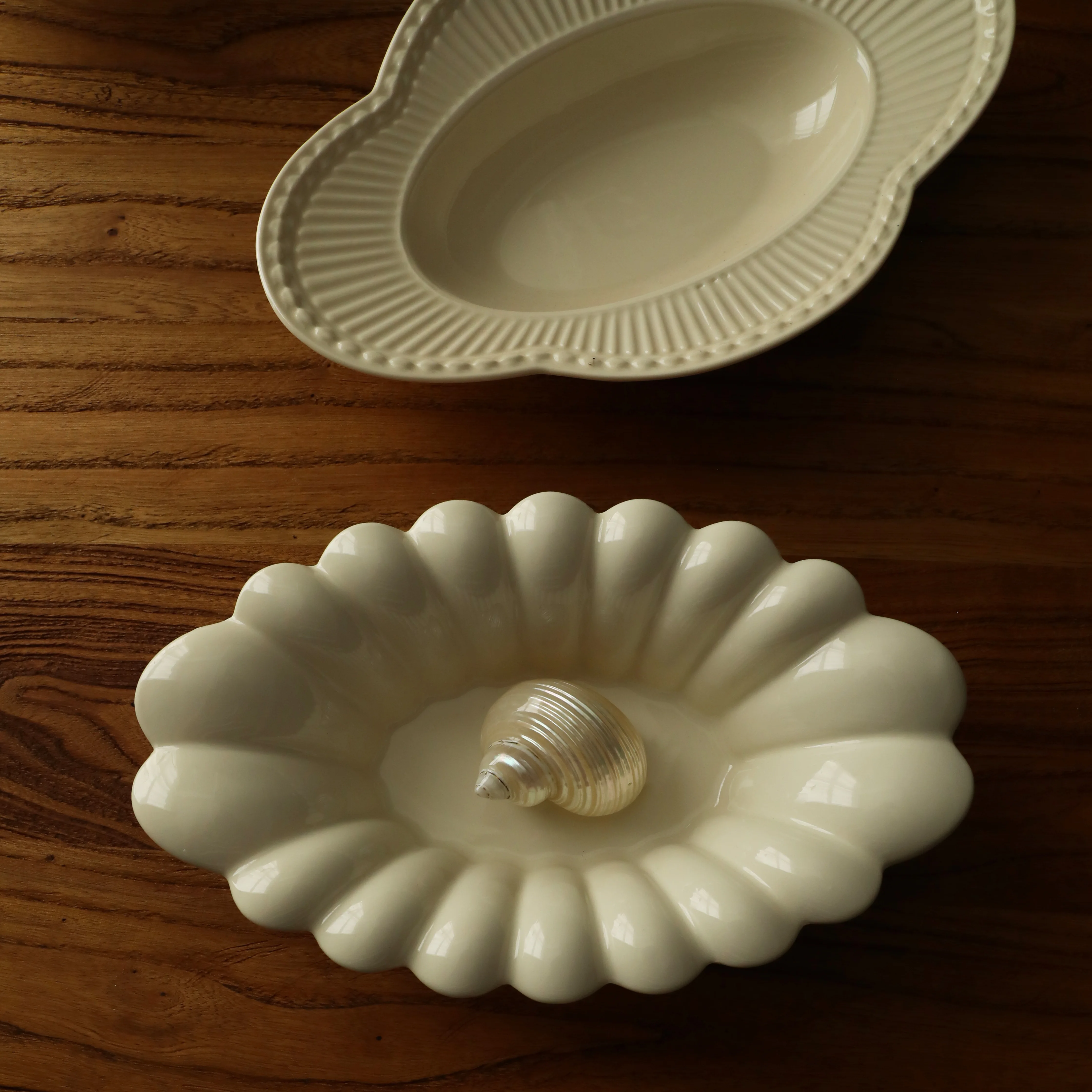 

8.7Inches Kitchen Resturant Fish Serving Tableware Texture Solid Oval Deep Plate Ruched Relief Hem Bread Dishes Household Cute