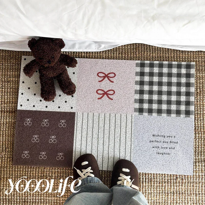 Petit tapis de sol antidérapant en PVC 40x60 cm pour chambre à coucher, style INS, facile à nettoyer, pour la maison, idéal pour les filles, tapis anti-poussière