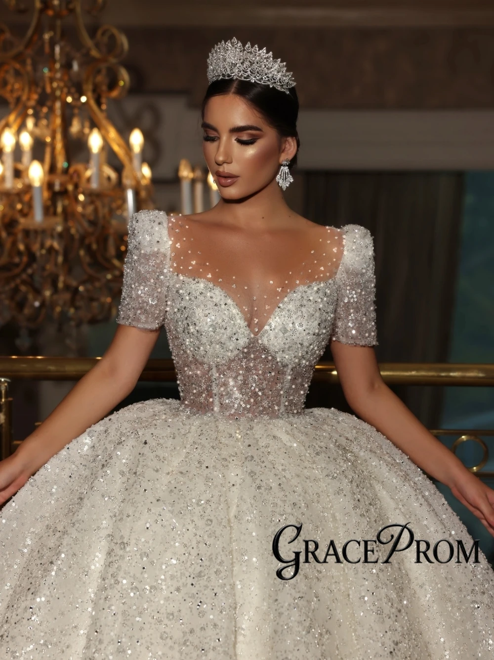 

Vintage Baroque Royal Wedding Dress Sparkle Sequin Ball Gown Customized Elegant Dreamy Short Sleeves O Neck Dainty Bride Wear