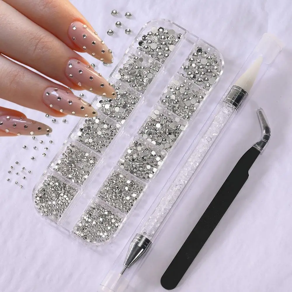 12 grilles 3D blanc Nail Art strass et 2 outils tailles mixtes Flatback rond verre diamant breloques pour ongles bricolage artisanat accessoire de manucure