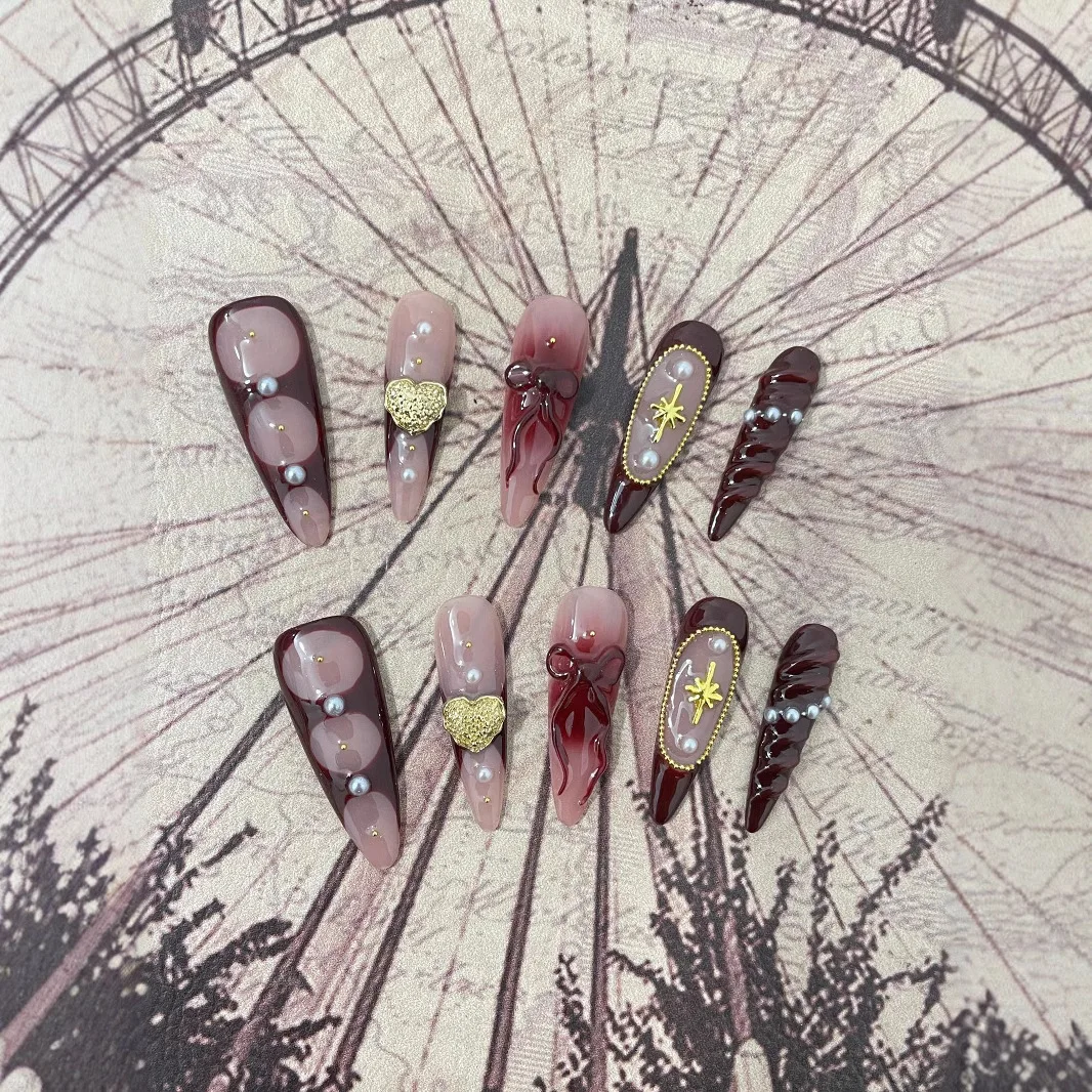 10 stuks handgemaakte gotische pers op nagels donkerrood 3D boog lange amandel nep nageltips draagbaar Europese heavy metal valse nageltips