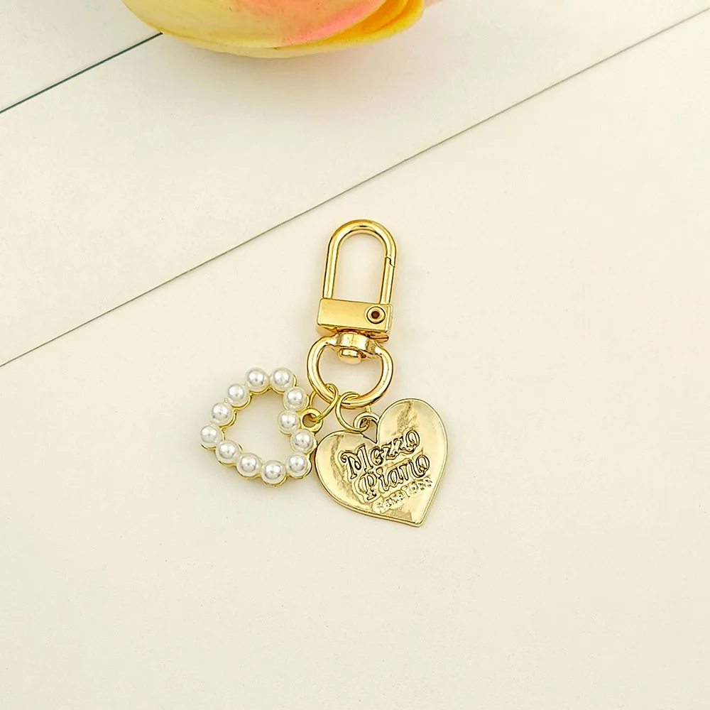 Pearl Shell Heart Letter Keychain For Women Girls Car Bag Key Chains Cute Gold Color Key Rings Jewelry Key Accessories image 2