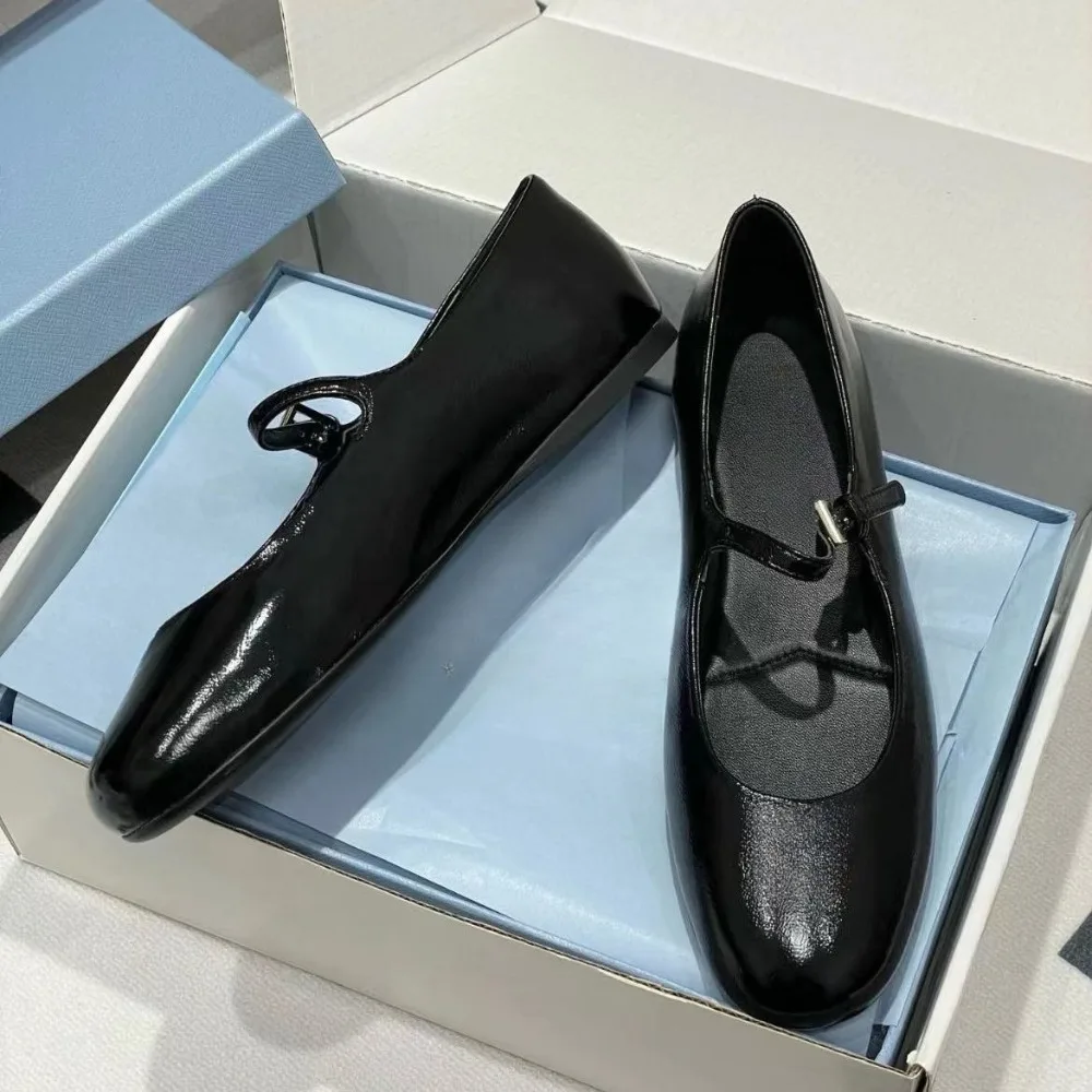 

2026 Spring Summer New Women's Patent Leather Ballet Flats Single Strap Slip On Shoes Trendy Casual All-Matching Ballerina Shoes