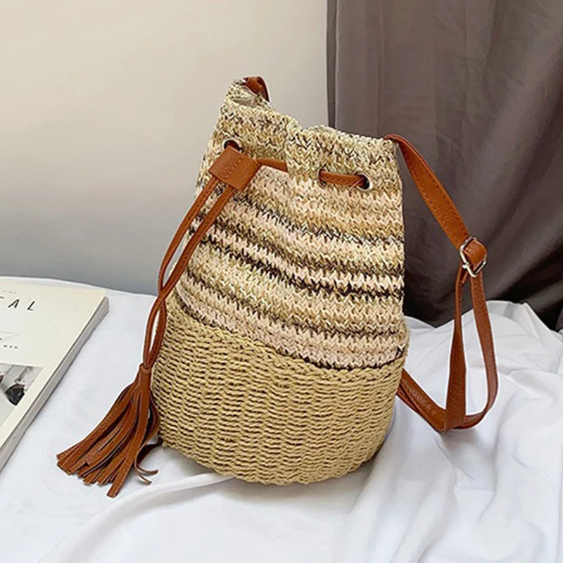 New Straw Shoulder Bags Drawstring Women\'s Straw Bucket Bag Purse Raffia Woven Straw Handbags Casual Tote Beach Crossbody Bag