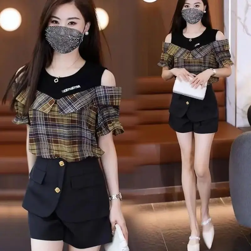 Summer New Women Fashion Soft Skin Friendly Off Shoulder Short Sleeved Tshirt Fake Two-Piece Age Reducing Checkered T-Shirt Tops