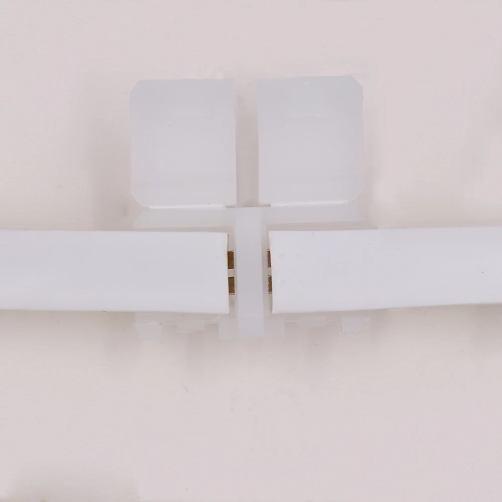 I-förmiger mittlerer Stecker für 110 V, 220 V, 288 LEDs/m LED-Streifen, Neonlicht