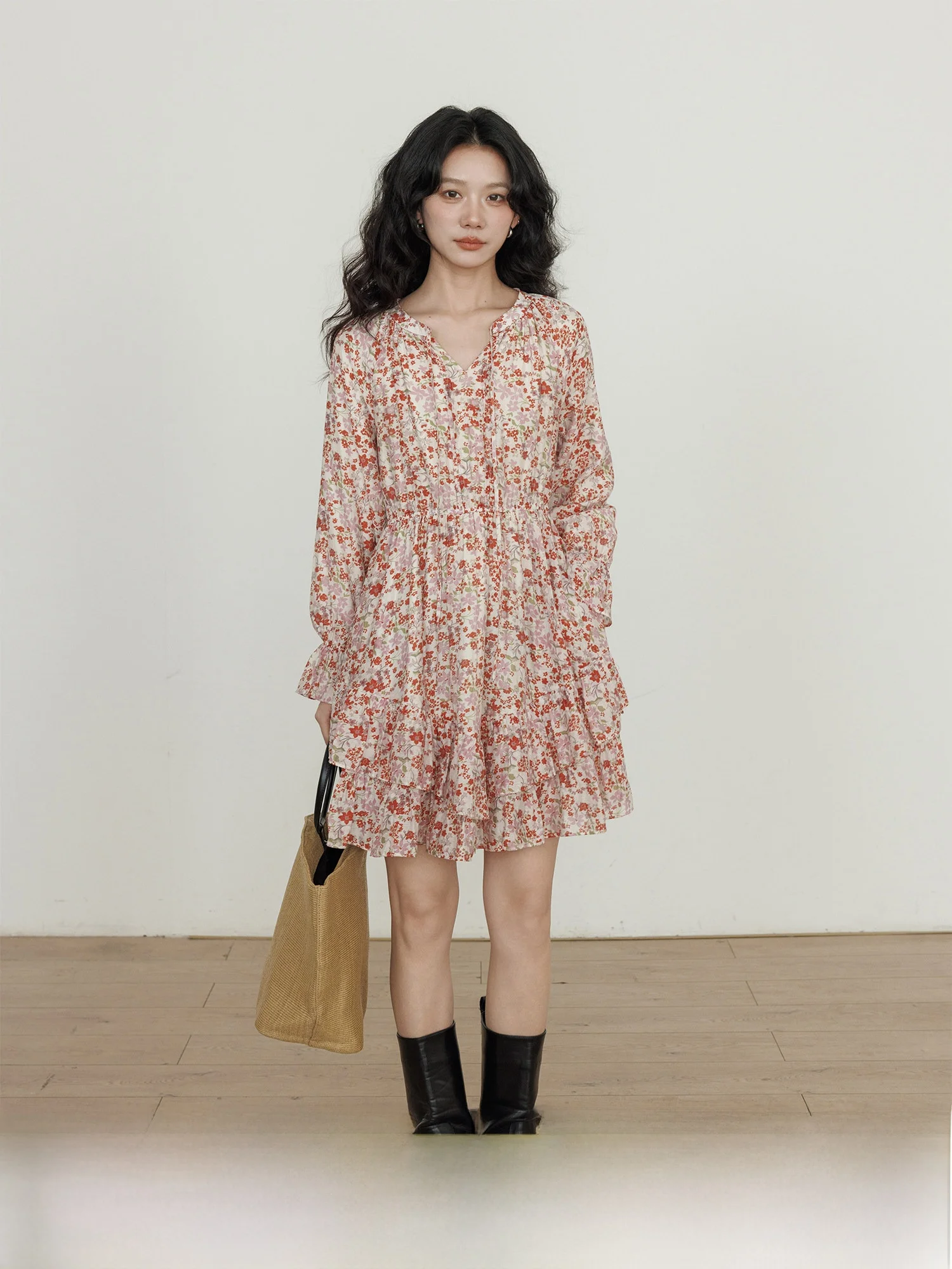

Spring V-Neck Floral Casual Shirt Dress Women's Slimming Design Short Skirt A-Line Silhouette Long Sleeve City Commute