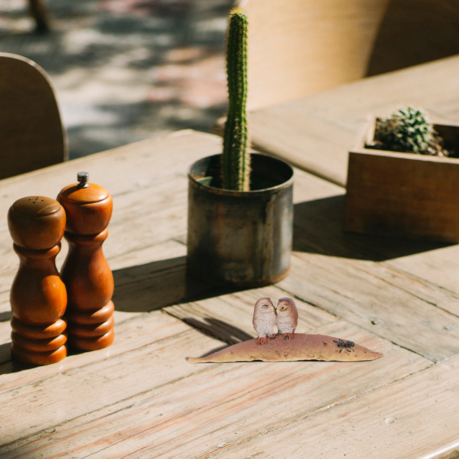 

Resin Owl Statue Durable Garden Decor Lifelike Adorable Owl Ornament Outdoor Yard Decoration Garden Accessories