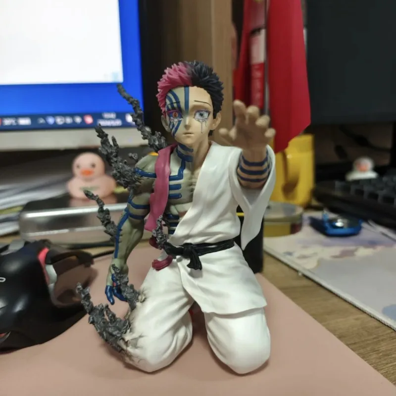 Nowe postacie anime 13cm Demon Slayer Figurka Anime - Akaza Hakuji Figurka Akcji PVC Ozdoba na Biurko Kolekcjonerska Zabawka dla Fanów