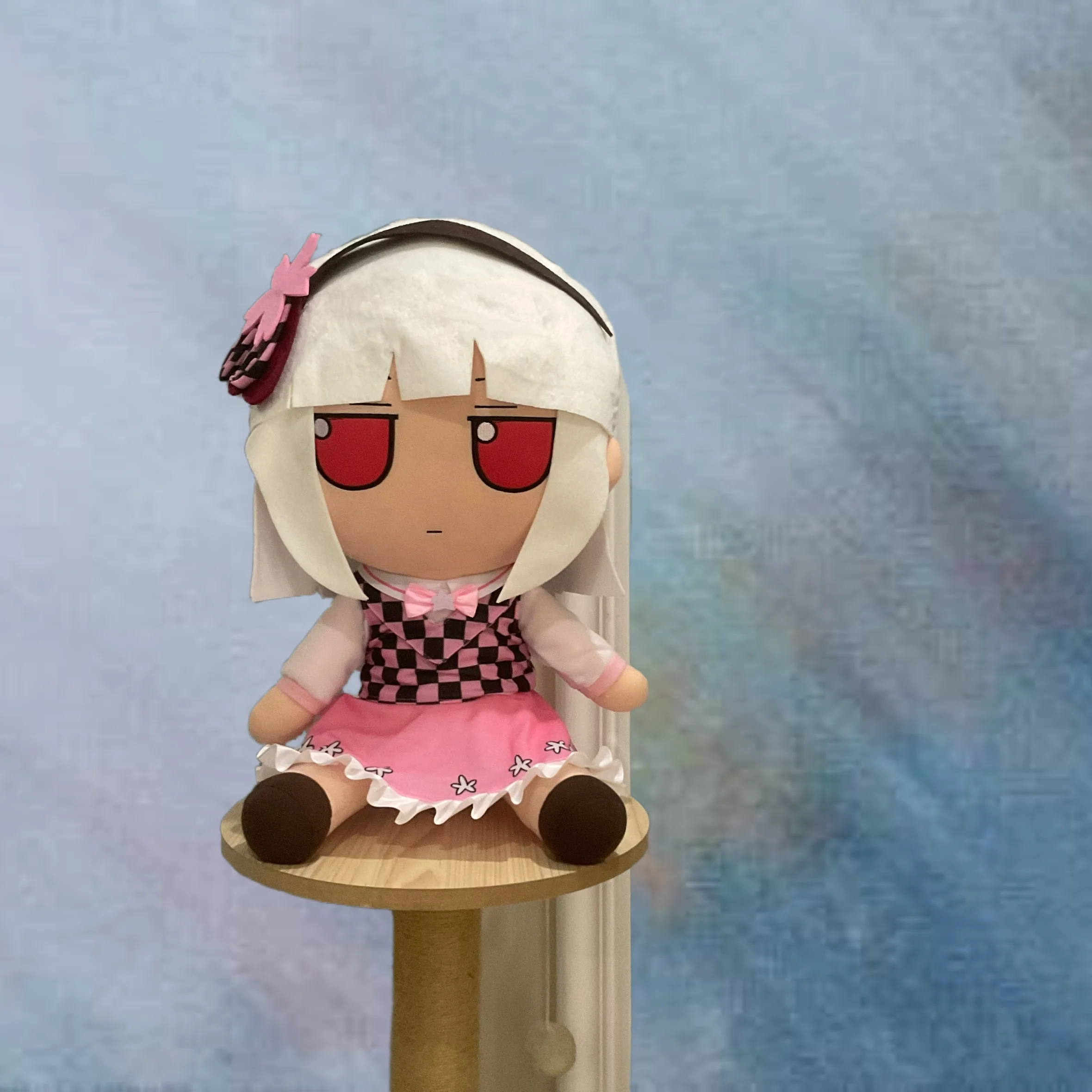 

В наличии аниме-серия TouHou Project Konpaku Youmu, милая Fumo, сидячая модель, подушка, косплей, мультяшная фигурка, талисман, 40 см, рождественские подарки