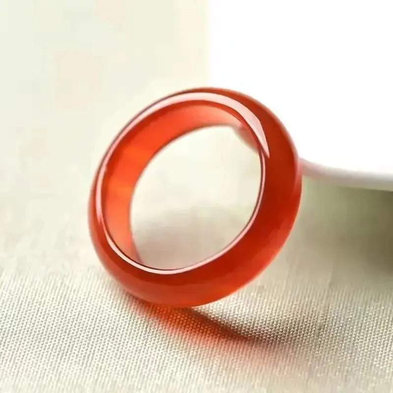 Anello in pietra di giada ad alto ghiaccio con agata di calcedonio naturale da donna per persone di mezza età moda semplice anelli di colore solido