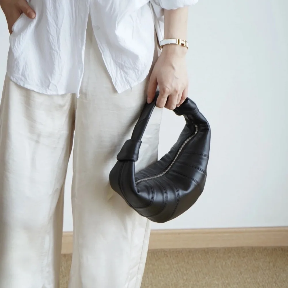 

Croissant croissants, sheepskin dumpling bags, high-end minimalist style, portable single shoulder underarm French women's bags
