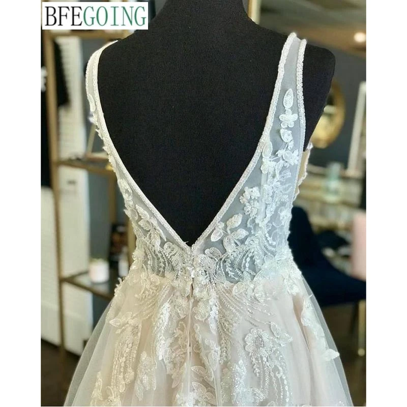 A-Line Wedding Gowns Chapel Train Custom Made Floor-Length Lace Appliques Tulle V-Neck Sleeveless Bridal Dresses