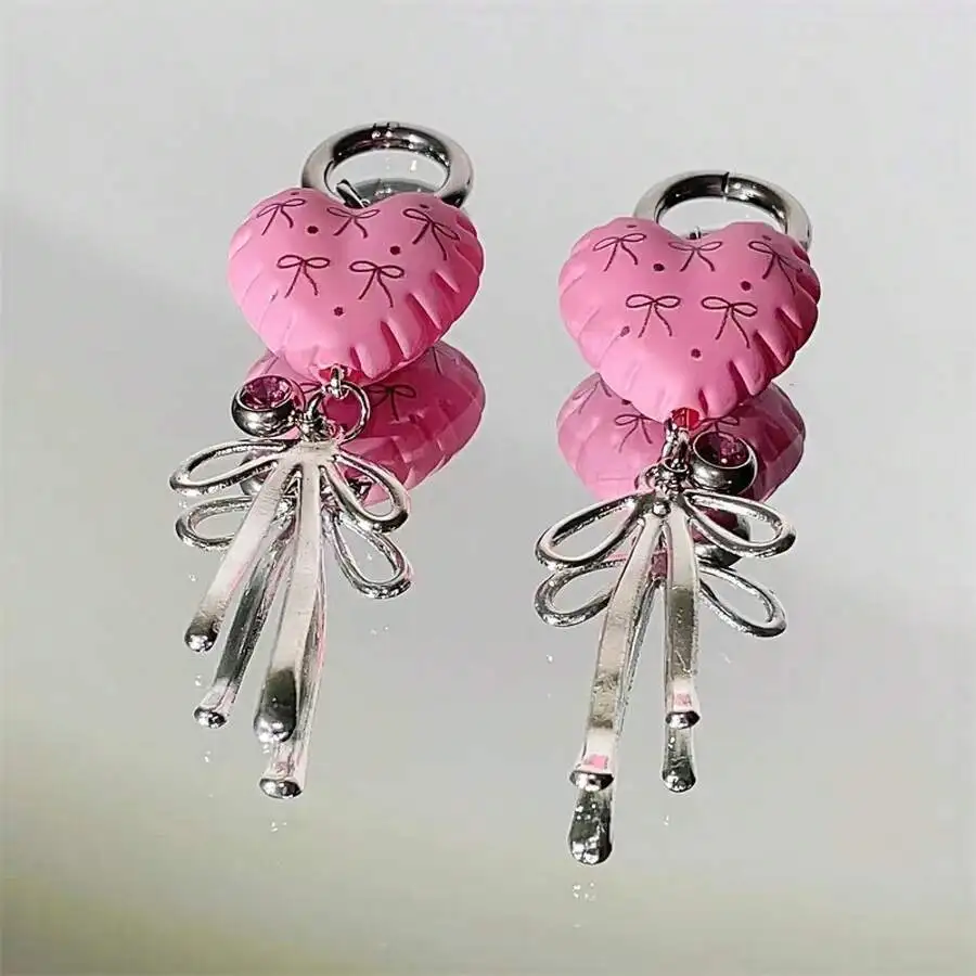 

Pink Heart Charm Earrings With Dangling Bow Pendant For Women, Sweet Feminine Style With Tiny Bow Print And Sparkling Accent