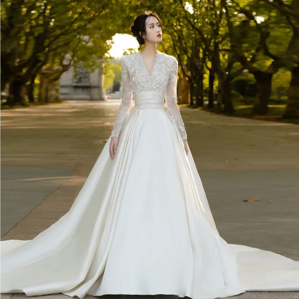 

Exquisite Sexy Illusion V-neck Wedding Dresses Luxury Lustrous Satin Bridal Ball Gown 2024 Vestidos De Novia With A Court Train