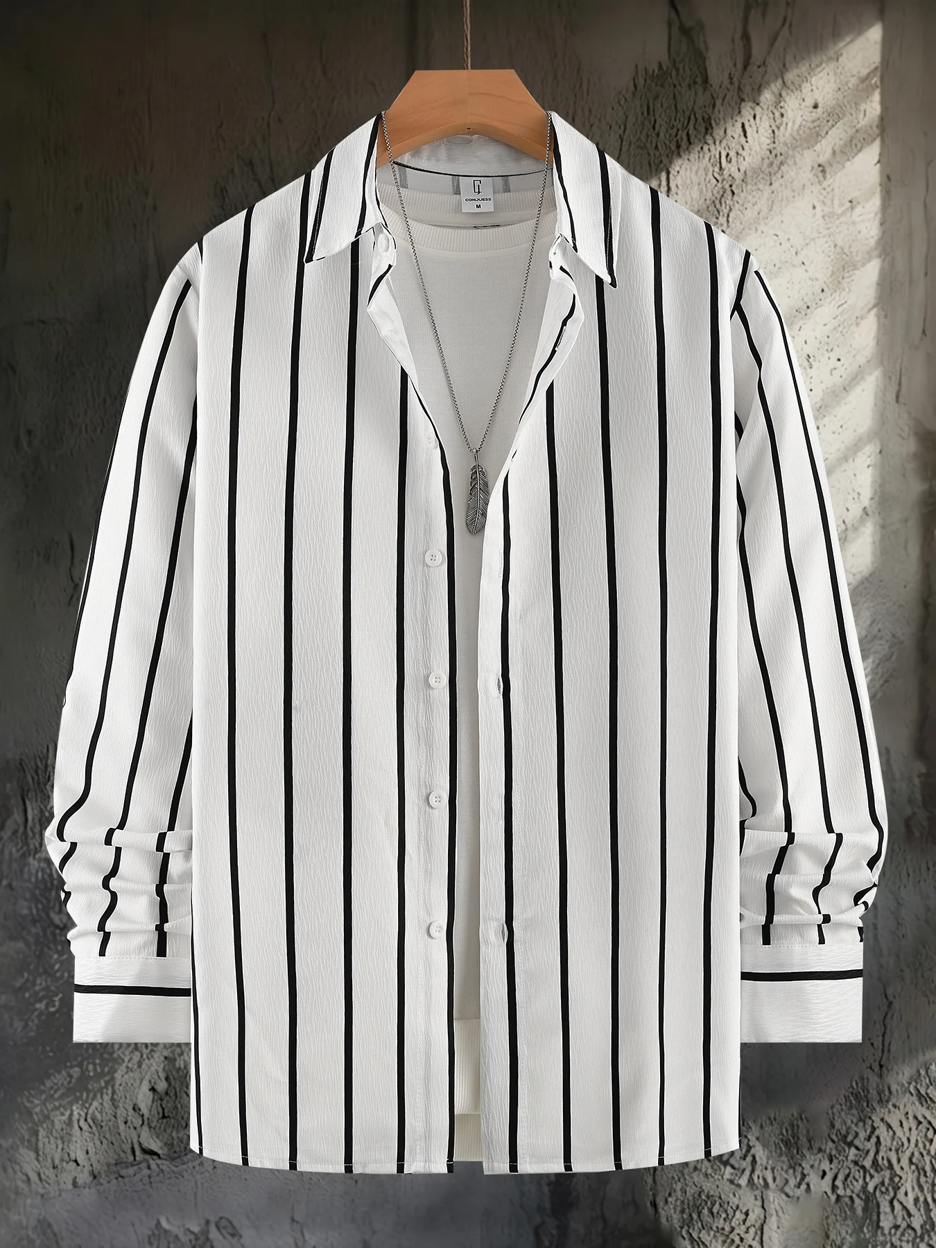 Men's Black and White Vertical Striped Pleated Texture Long-Sleeve Collared Shirt, Loose Casual Top, Men's Versatile Striped Shirt for Spring and Autumn