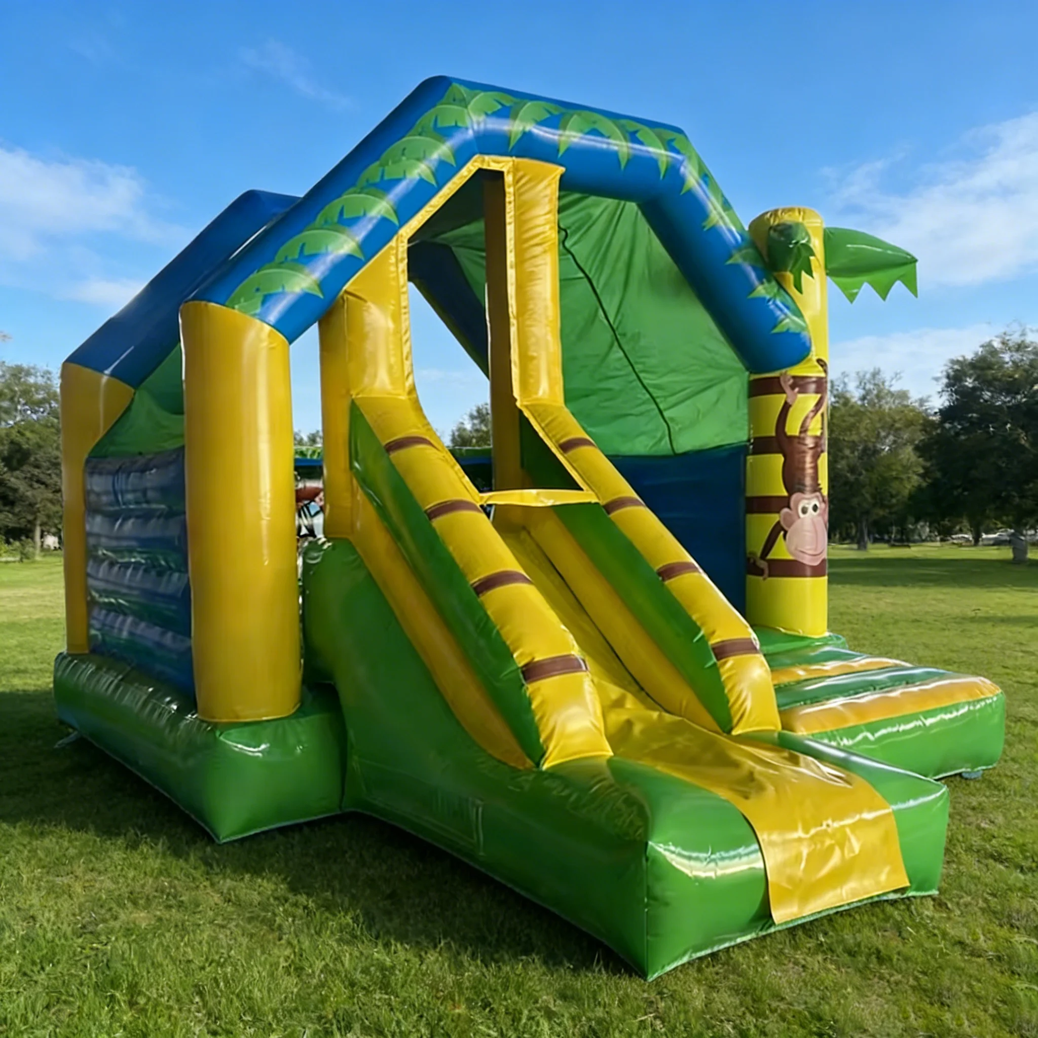 Kids Outdoor House With Slide - Offerta Speciale: Castello Gonfiabile Commerciale da