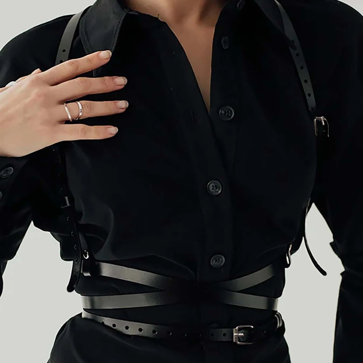 

Кожаный нагрудный ремень для женщин, женский ремень в стиле панк, фестивальная клубная одежда, кожаный ремень для женщин