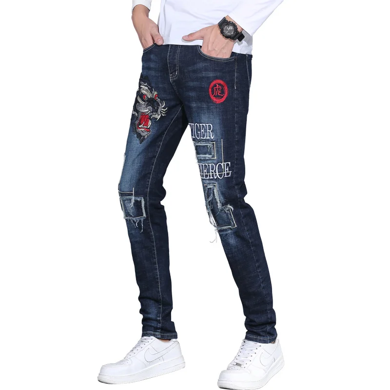 Streetwear jeans pria, baju jins pria bordir bergaris Macan, personalisasi bercetak tren