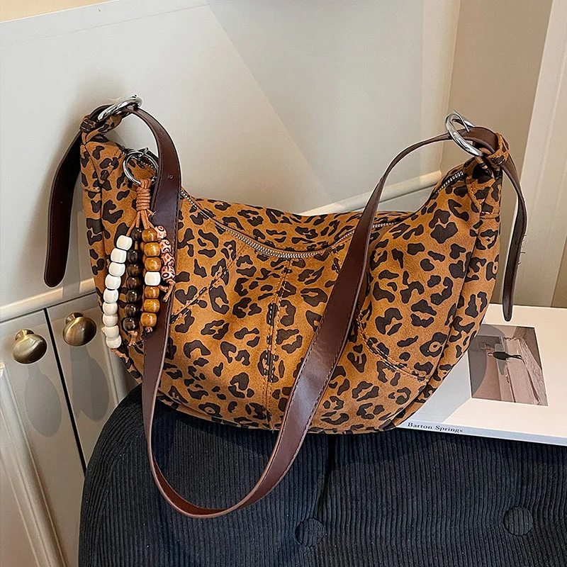

Leopard Bag Women Summer New Korean Style Zipper Faux Suede Crossbody Bags Commute Versatile Large Capacity One Shoulder Bag