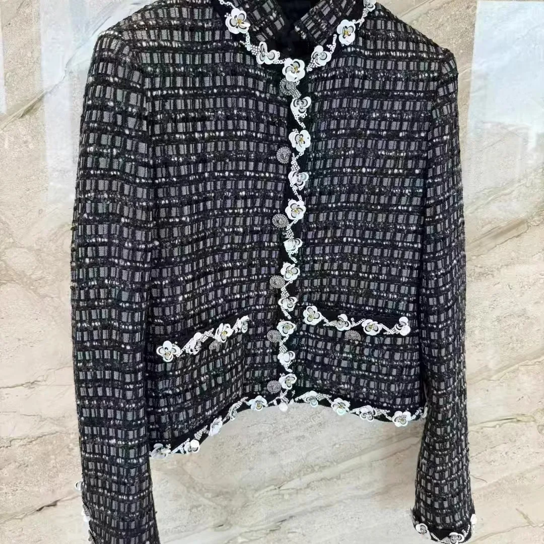 

Jacket 2025 autumn/winter new item, contrasting colors, nail bead sequins, tied edges, coarse floral woolen dress, round neck to