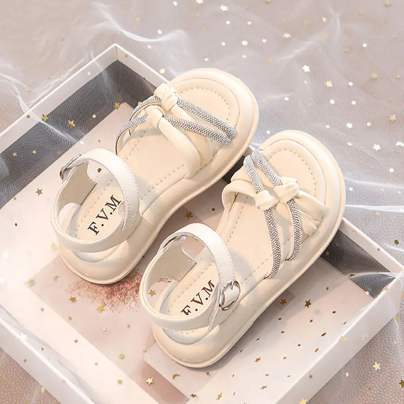 2026 Sommer Prinzessinnen-Sandalen für Mädchen, Kinder-Strandschuhe, offene Sandalen aus weichem PU-Leder, flache Kindersandalen für Mädchen