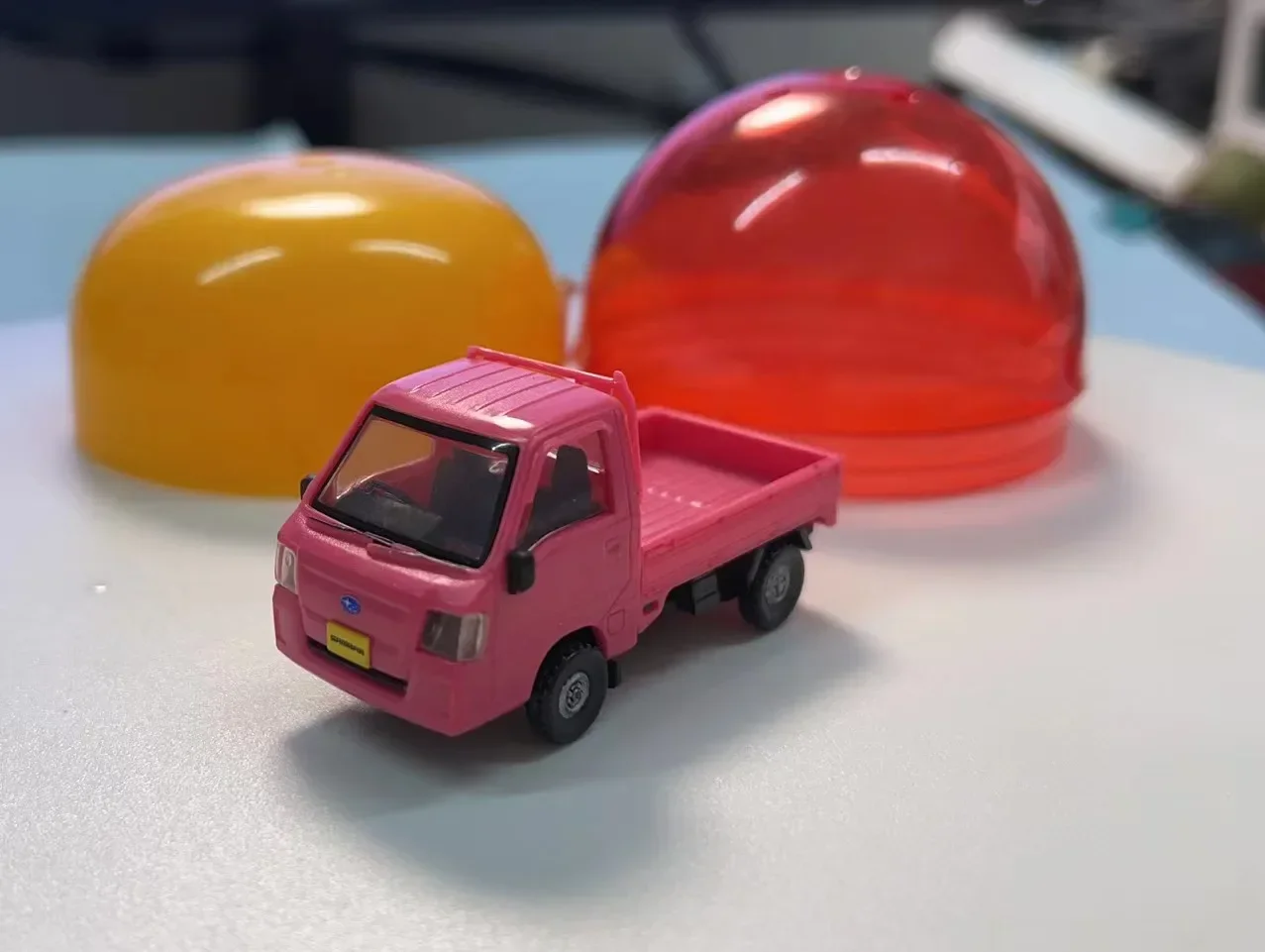 Aoshima 1:64 pequeno caminhão torcido ovo brinquedo carro alta simulação liga modelo de carro brinquedo colecionável presente lembrança exibição ornamento