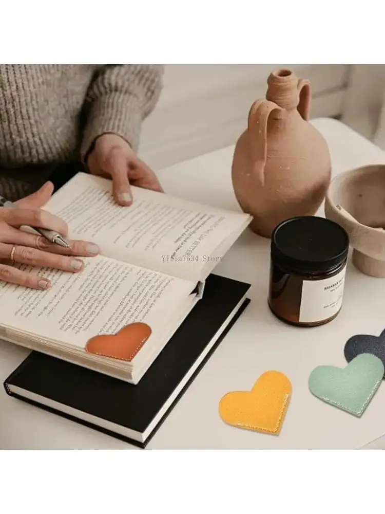 

10Pcs Heart Leather Corner Bookmarks Slip Resistant Corner Page Book Marker Corner Protectors for Men Women