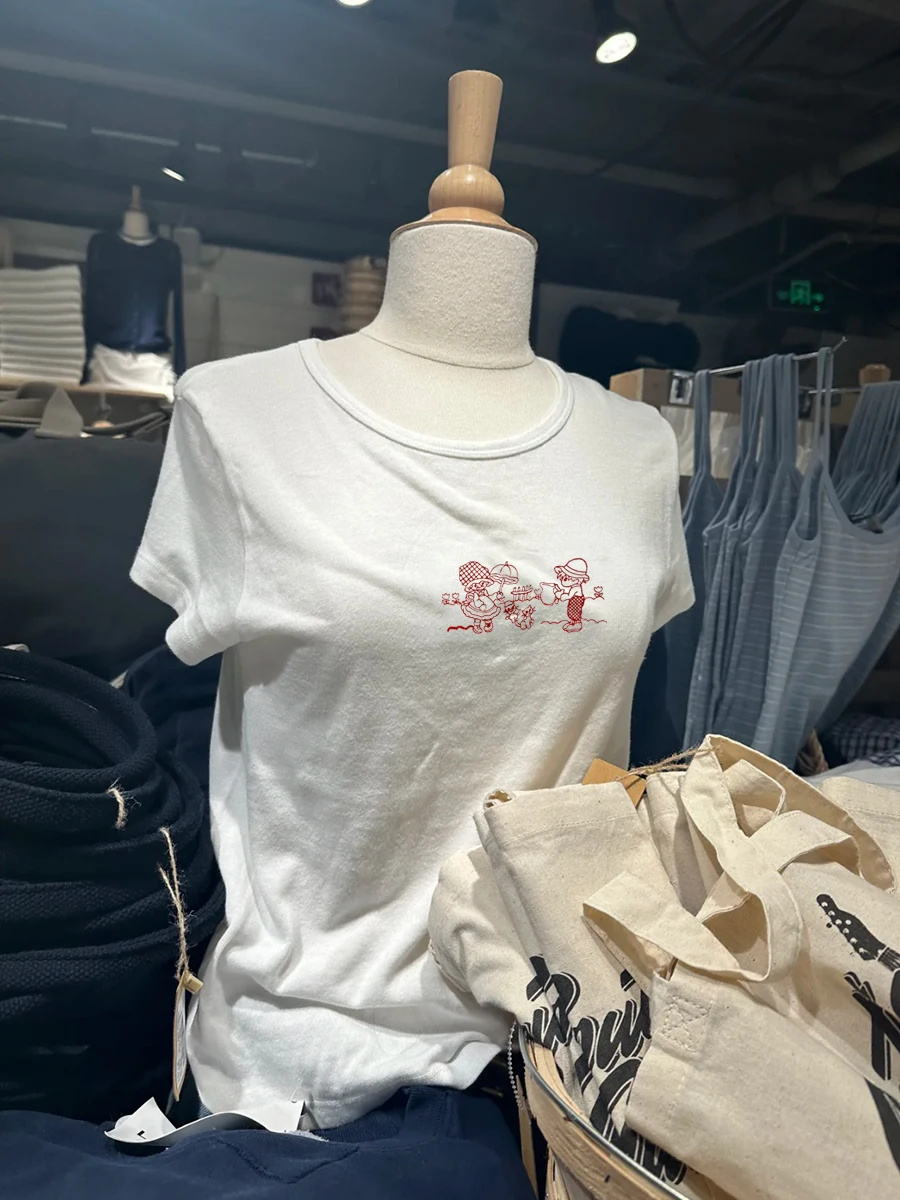 

New Cartoon Embroidery T-shirt Women Summer Crew Neck Cotton Short Sleeve T-shirts Sweet Cute Preppy Style Tee Shirts Tops Y2k