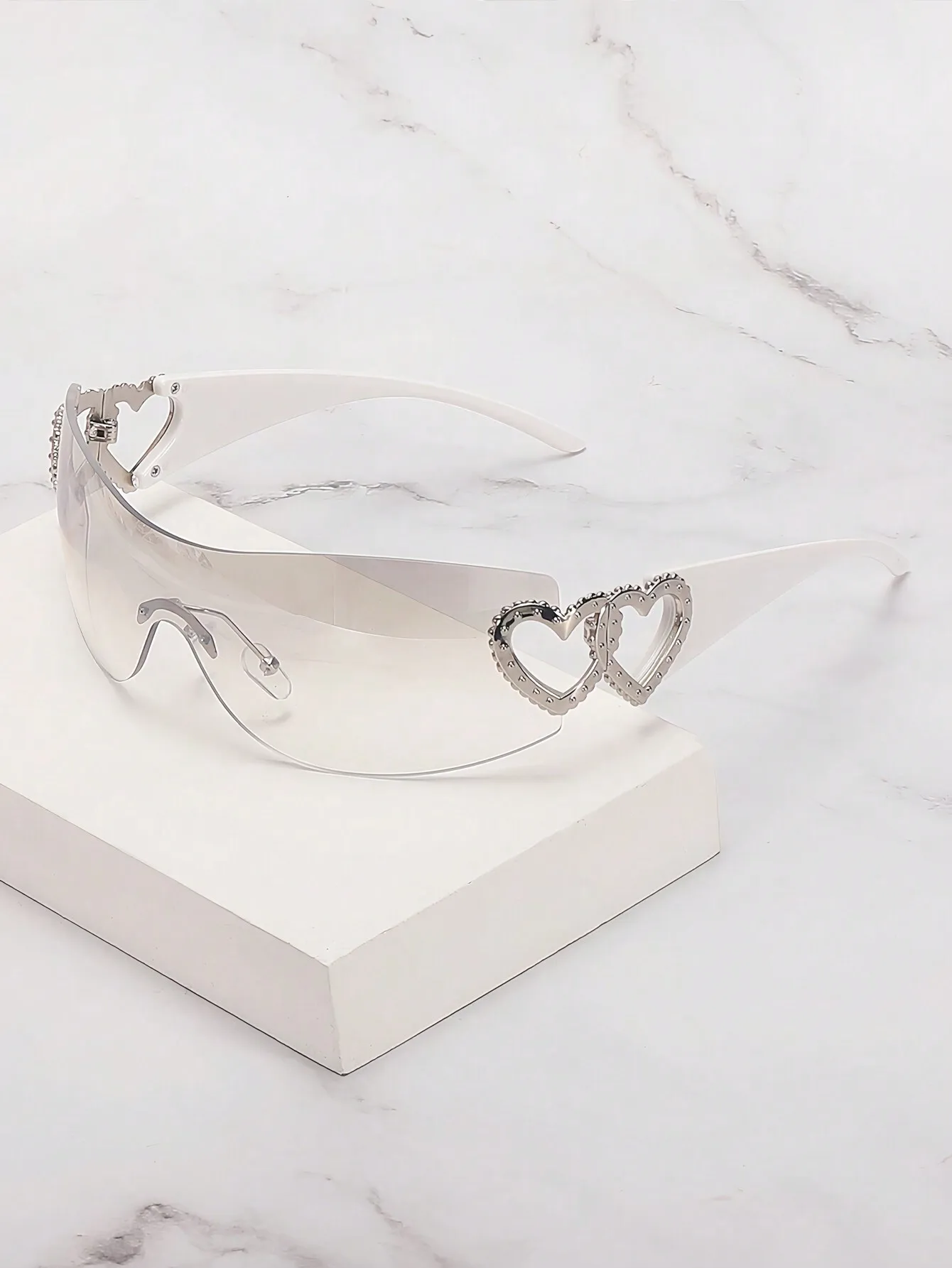 

1pc Frameless Metal Heart Decor Y2K Style Fashion Glasses For Women, Suitable For Beach Party, Gift, Vacation Shades Heart Street Y2k Style Oversized Wrap Frame For Music Festival Preppy Style For Back To School