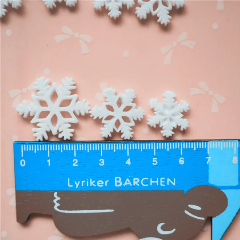 20 pieces/bag Christmas snowflakes resin accessories DIY phone case materials Gloves hair accessories