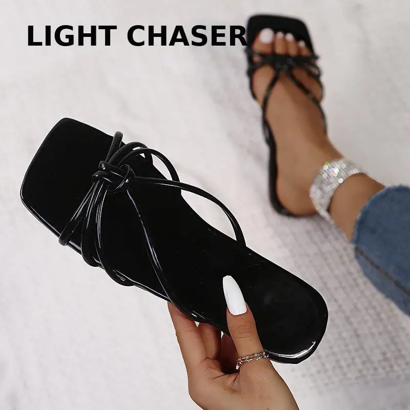 Summer New Woven Slippers Women's Flat-bottomed Square Toe Open-toe Solid Color One-word Buckle Women's Slippers Beach Shoes 43