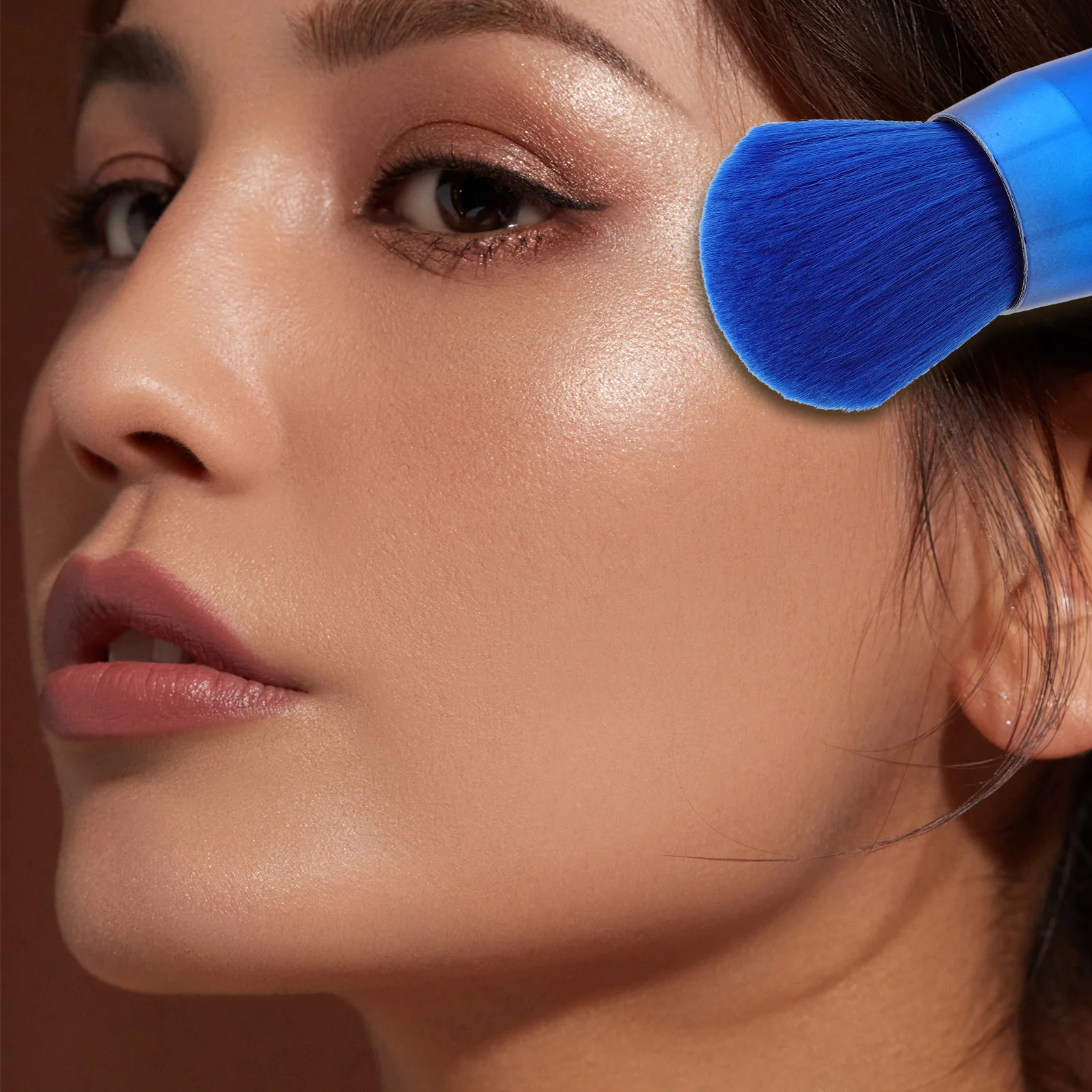 2 قطعة فرشاة أحمر الخدود فرش مكياج مساحة كبيرة من الألياف الاصطناعية الناعمة المحمولة لبودرة الوجه السائبة حجم السفر فرشاة البودرة #2