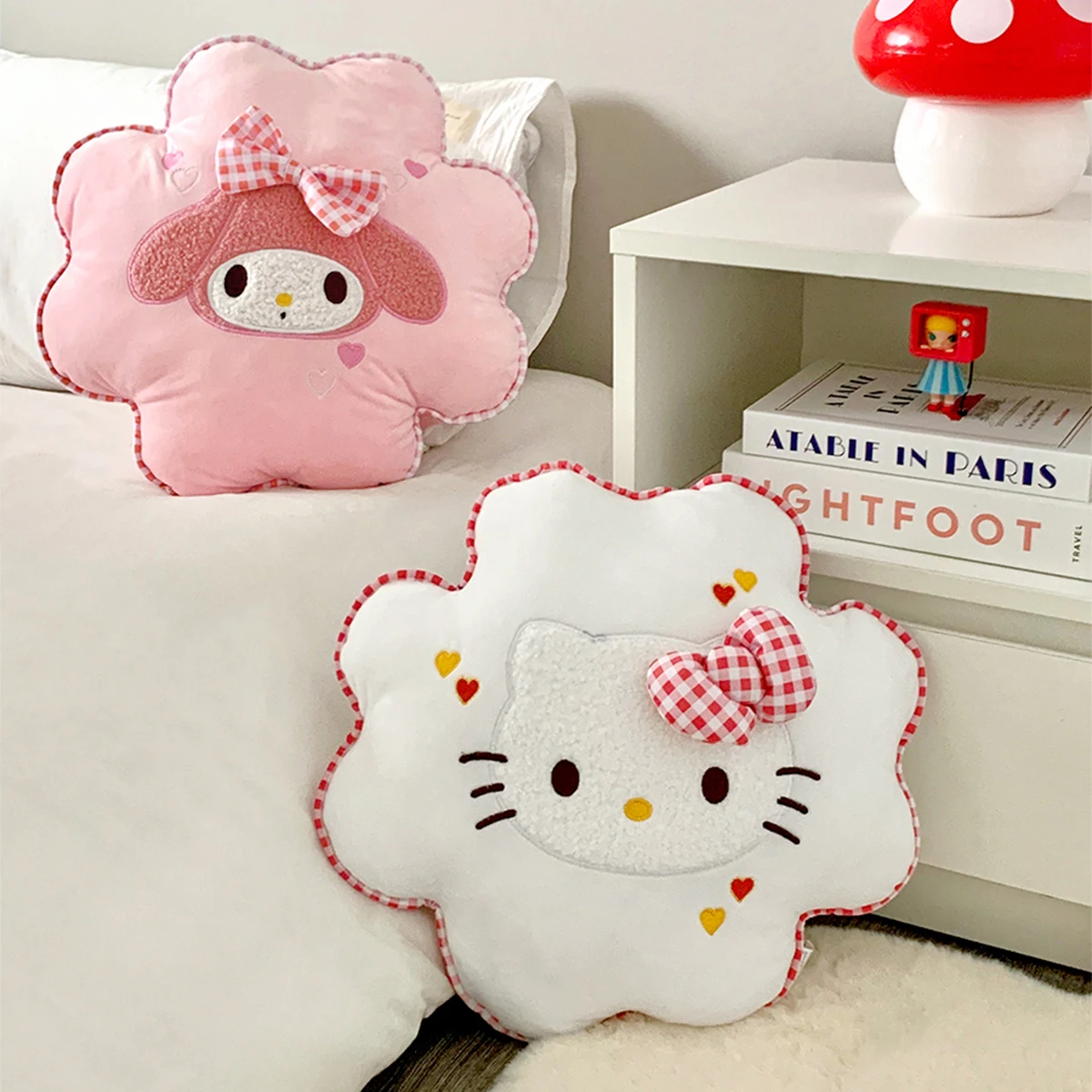 Sanrio ดอกไม้รูปร่าง Kuromi My Melody Plush Cushion Hello Kitty Lumbar Support Cushion Cinnamoroll โยนหมอนโซฟาเตียงของขวัญ