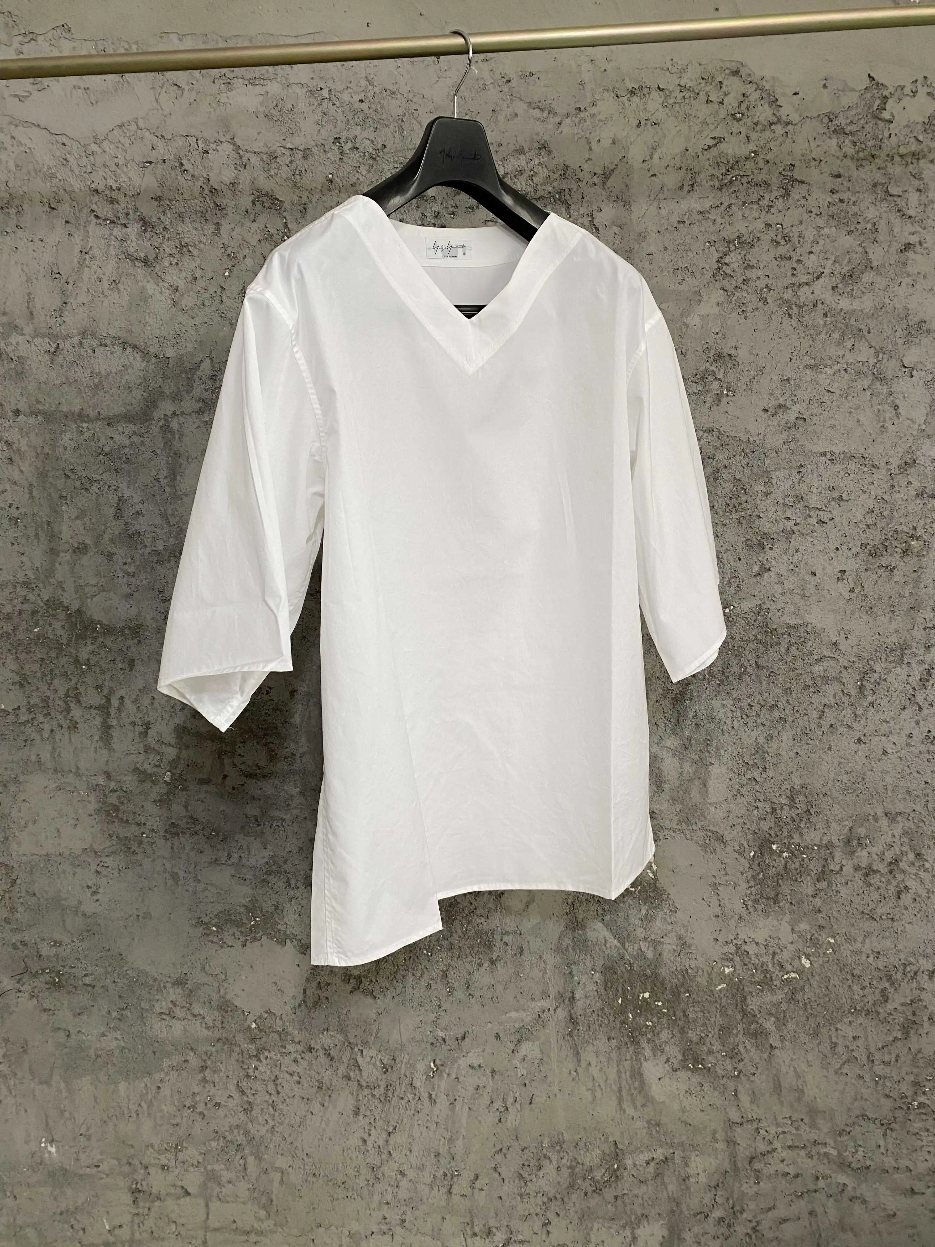 Original design V-neck short-sleeved stand-up collar shirt, casual Japanese style niche designer