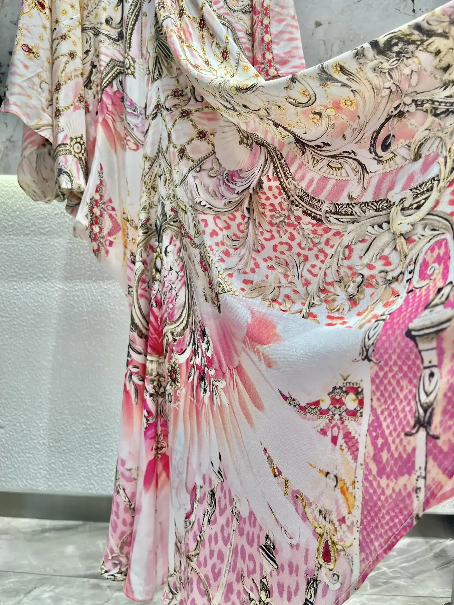 Women Pink Floral Printed Robe Beaded V-Neck Long Flare Sleeve Elegant Autumn 2024 100% Silk Maxi Dress