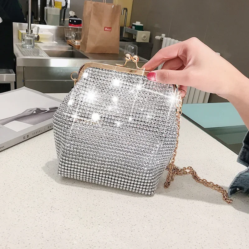 

2023New Fashion Women Diamonds Beaded Metal Evening Bags Chain Female Shoulder Bag Small Ladies' Messenger Crossbody Bag Handbag