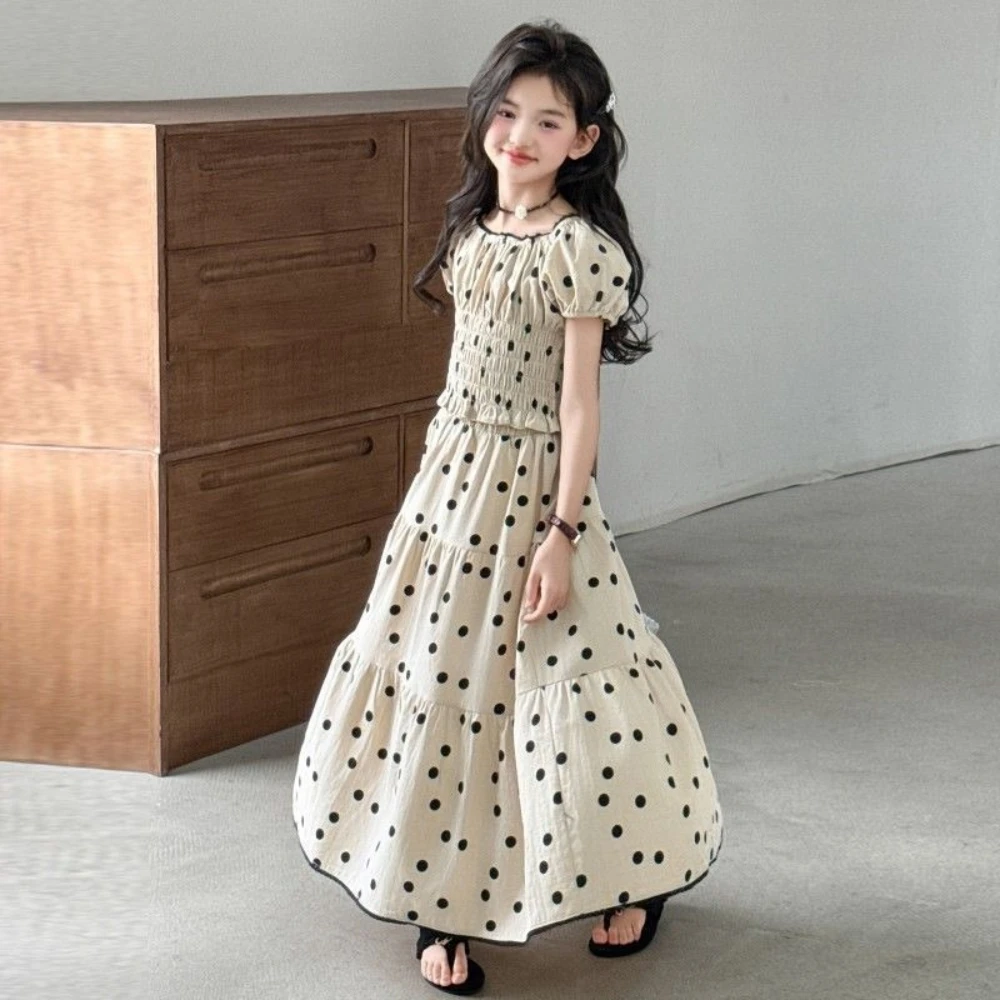 Bear Leader Teenager-Mädchen-Kleidung, 2025, Sommer, neue Kinder-Sets, gepunktet, koreanische Version, Blasenärmel, elastisches Oberteil + halber Rock