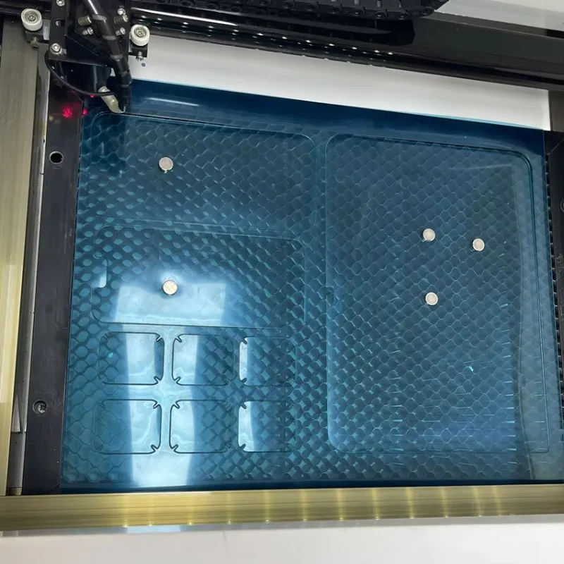 

Mini Making Tempered Glass Mobile Screen Protector Cutting Machine