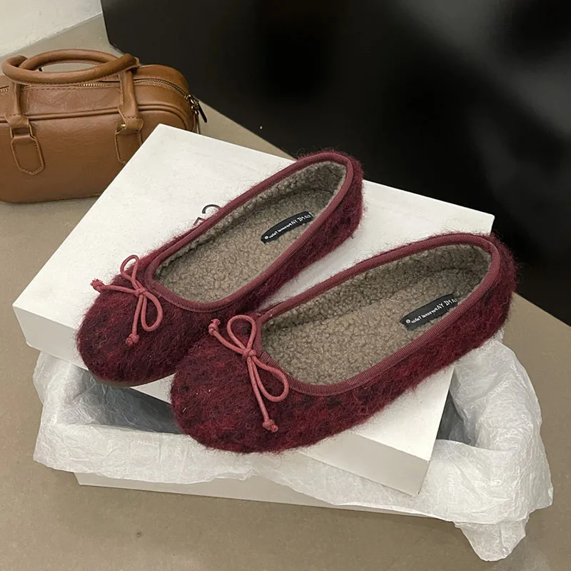 الشتاء الخريف أفخم الأزياء فراشة عقدة السيدات الشقق الأحذية الإناث الأحذية الدافئة الانزلاق على النساء الباليه الشقق مع أحذية الفراء