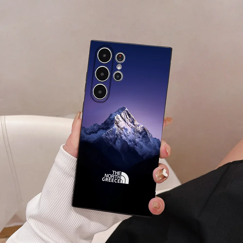 เคสโทรศัพท์ลายแฟชั่น The Peaks To The North Of Passion สำหรับ Samsung S Series S21 S22 S23 S24 S25 FE Plus Ultra TPU นุ่มสบายผิว