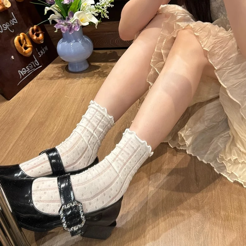 Primavera estate moda donna calzini di pizzo signora lungo pizzo bianco Harajuku volant Casual dolce Kawaii floreale traspirante Lolita calzini