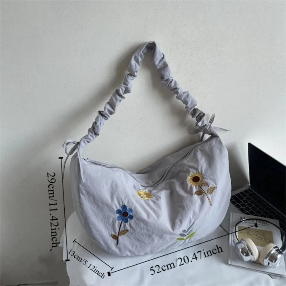 สไตล์เกาหลีไนลอน Dumpling กระเป๋า Drawstring สีทึบดอกไม้เย็บปักถักร้อย Tote กระเป๋ากระเป๋าถือน้ําหนักเบาผ้า Oxford กระเป๋าสะพาย