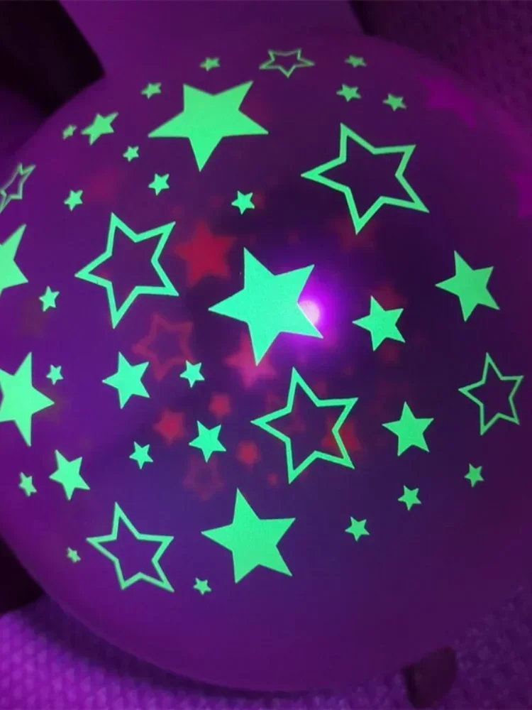 Joyeux anniversaire ballons lumineux néon brillent dans la lumière noire ballons fluorescents pour néon anniversaire lueur 80s 90s thème fête décor
